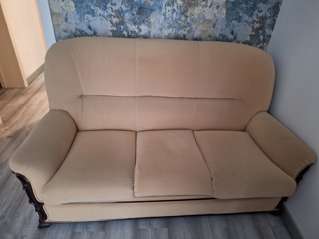 Sofa cama e 2 poltronas