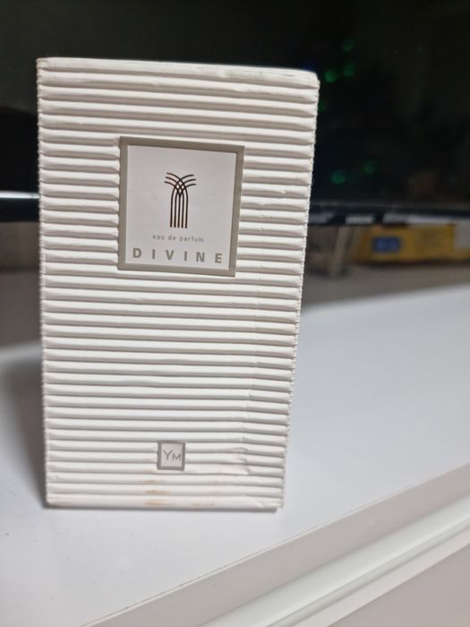 Divine eau de parfum