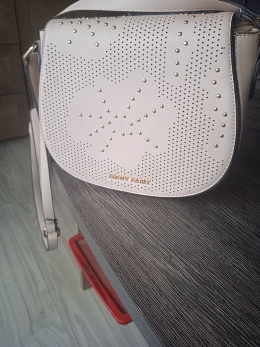 Nowa torebka listonoszka