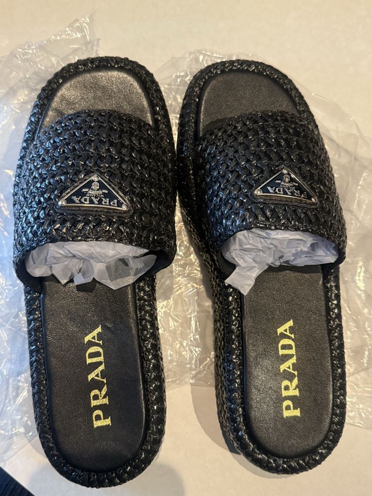 Klapki Prada 39 czarne platforma