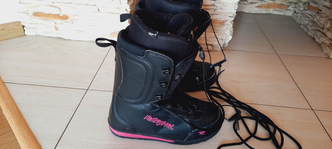 Buty snowboardowe damskie 25,5 cm Rossignol czarne na deskę