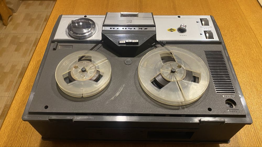 Przenośny magnetofon szpulowy Unitra ZK-140 T, antyk unikat