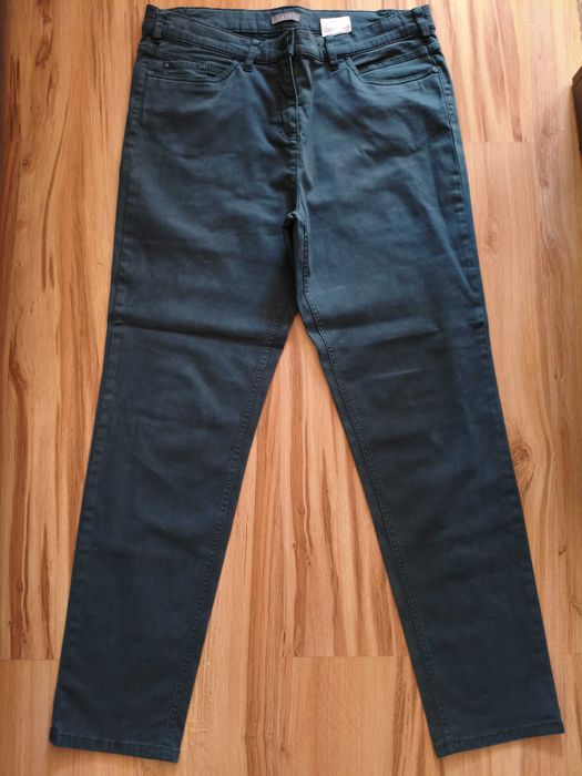 Spodnie damskie C&A  rozmiar 44 ciemna zieleń