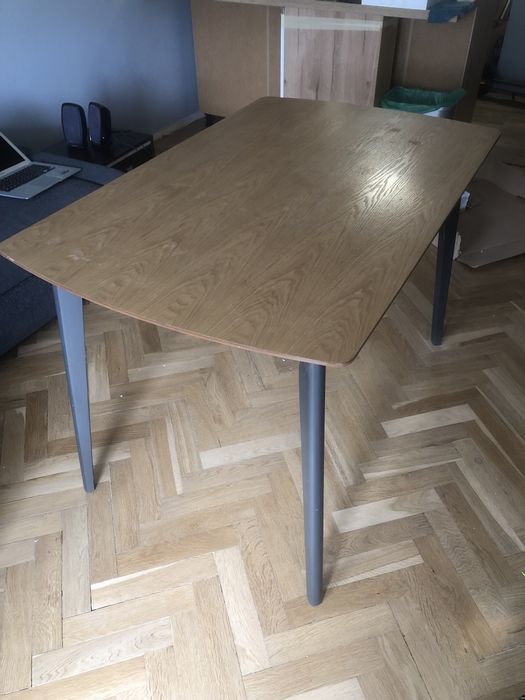 Stół w stylu skandynawskim 120x75