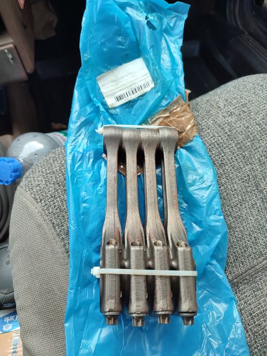 Шатуны  ВАЗ 2170 Приора  двигатель 21126 ,.Калина 11194