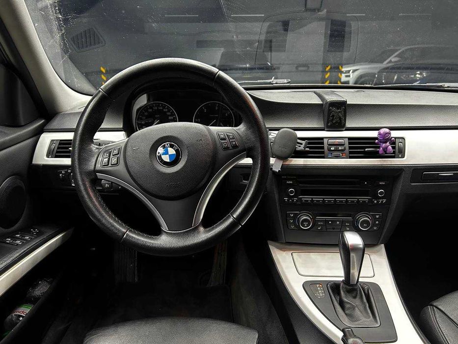 BMW 320 d 2011 року