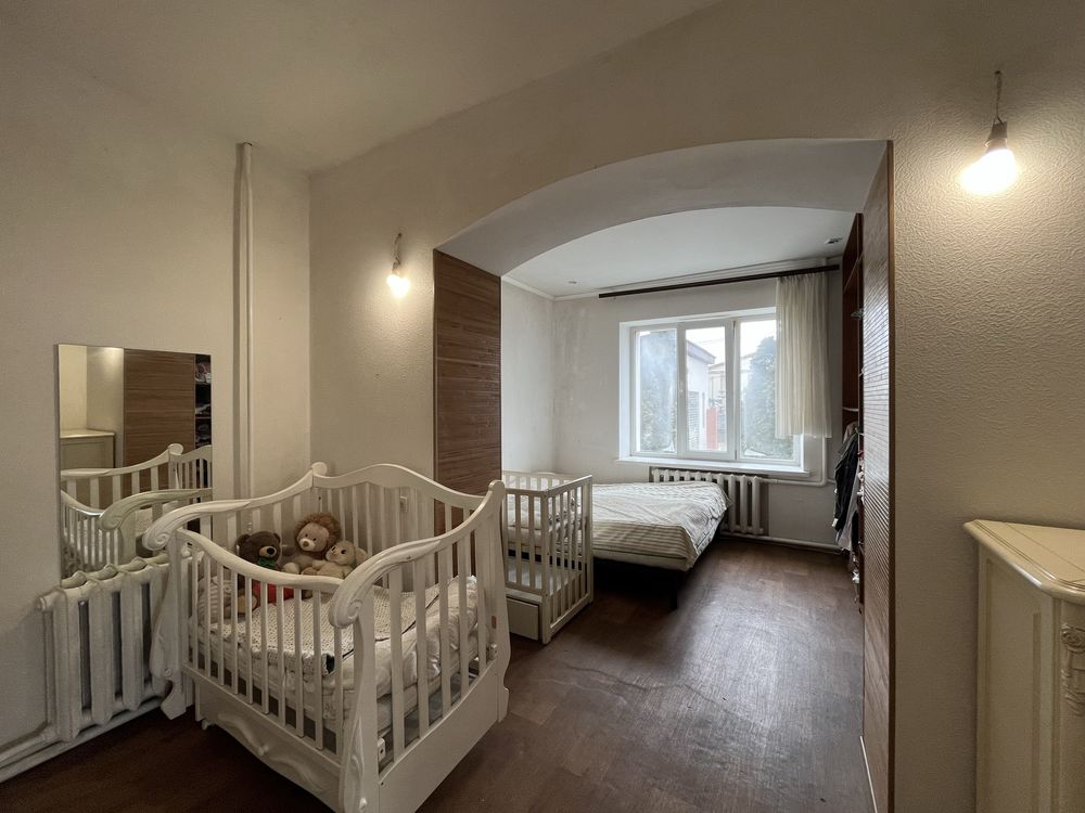 Продается дом в центре села Усатово