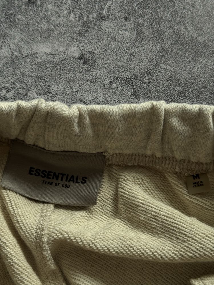 Шорти Essentials/шорти есентіалс/Esentials/FOG/Fear of God