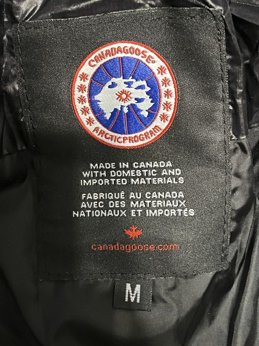 Курточка Canada goose