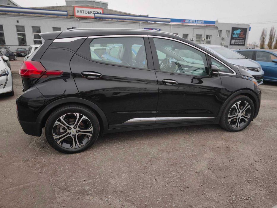 CHEVROLET BOLT EV TOP Primer BOSE  Європа 64 квт на 450 км