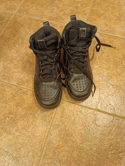 Ботинки Nike 38 розмір