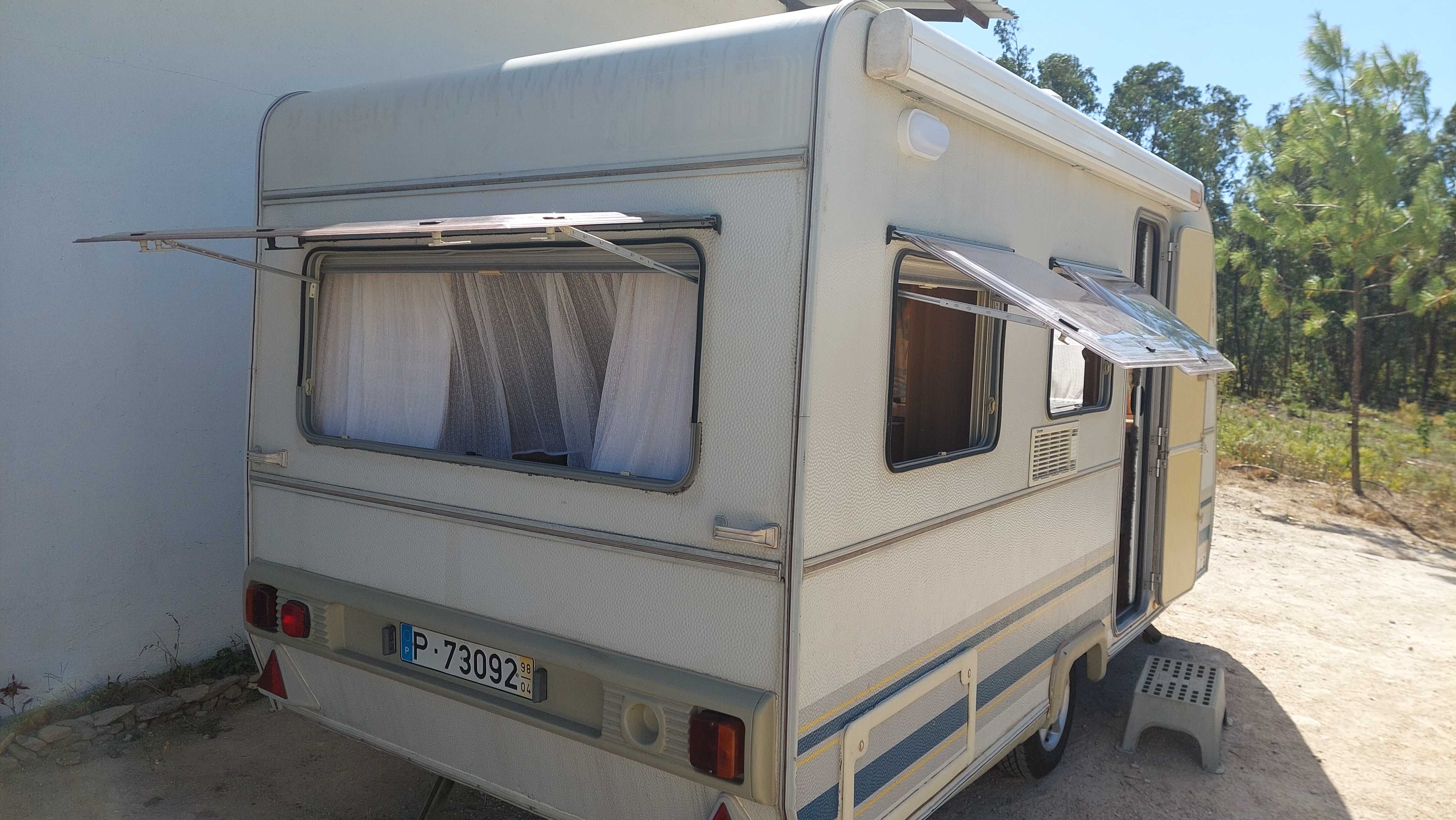 Caravana Sun Roller, A.C., toldo e avançado com documentos