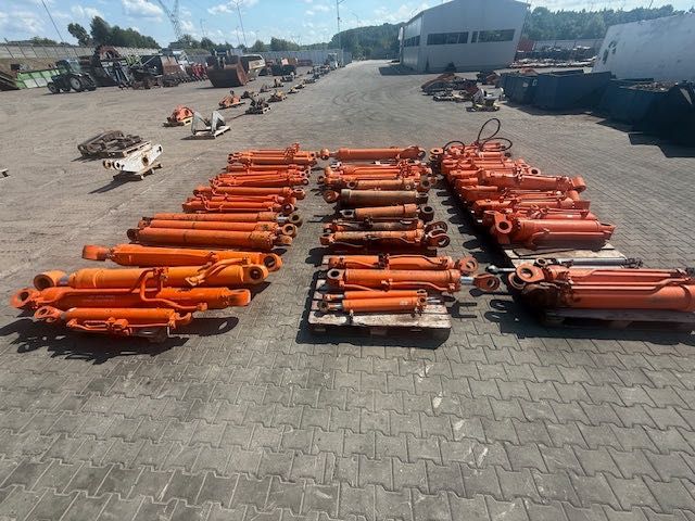 Siłownik hydrauliczny doosan nowy