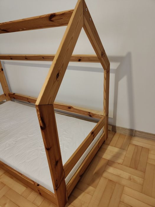 Łóżko dziecięce "domek"