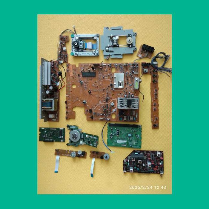 Продам плати електричні  з радіодеталями. Неліквиди. Афінаж.