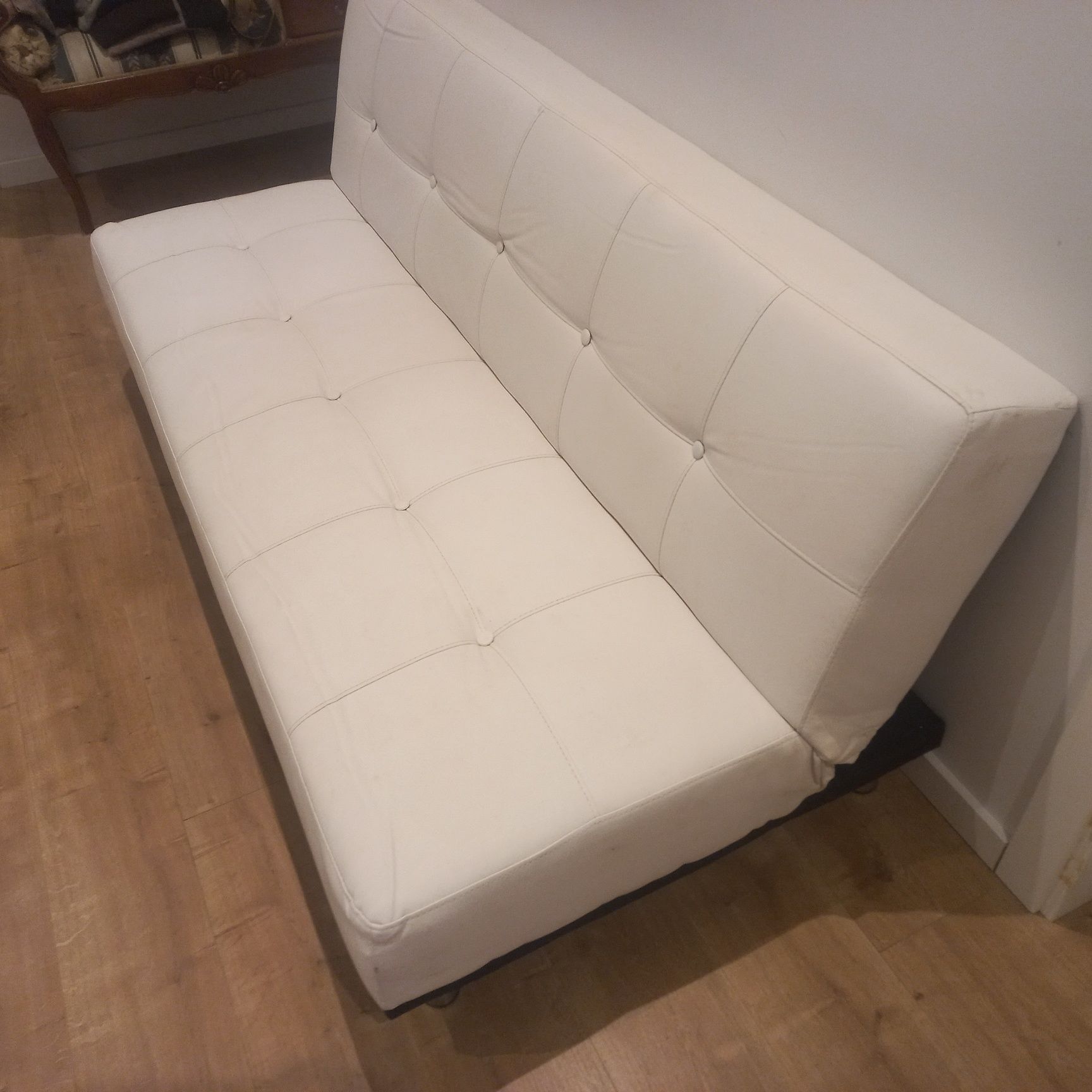 Sofa pele branca 3 lugares