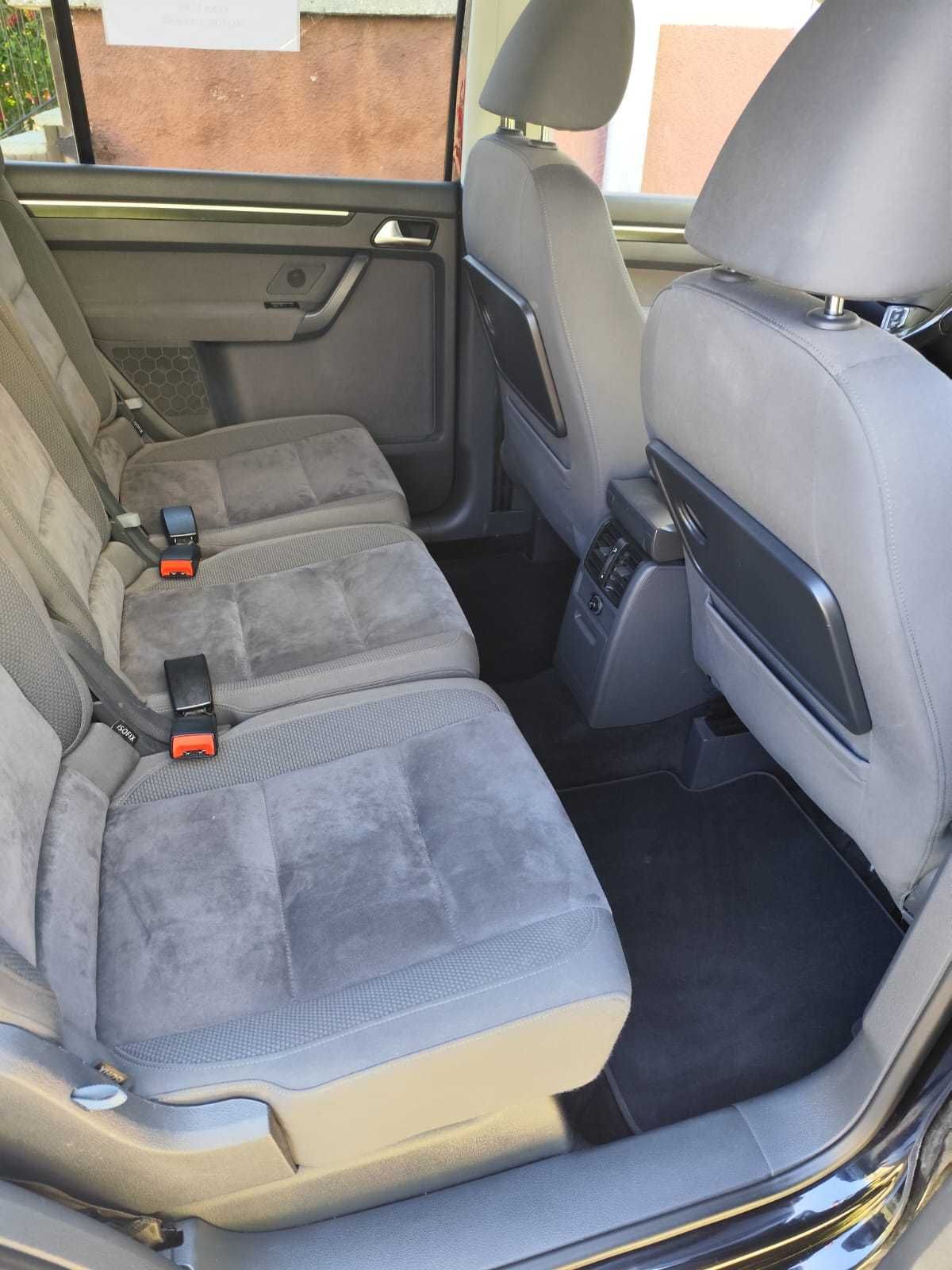 VW TOURAN 2,0 TDI Automat