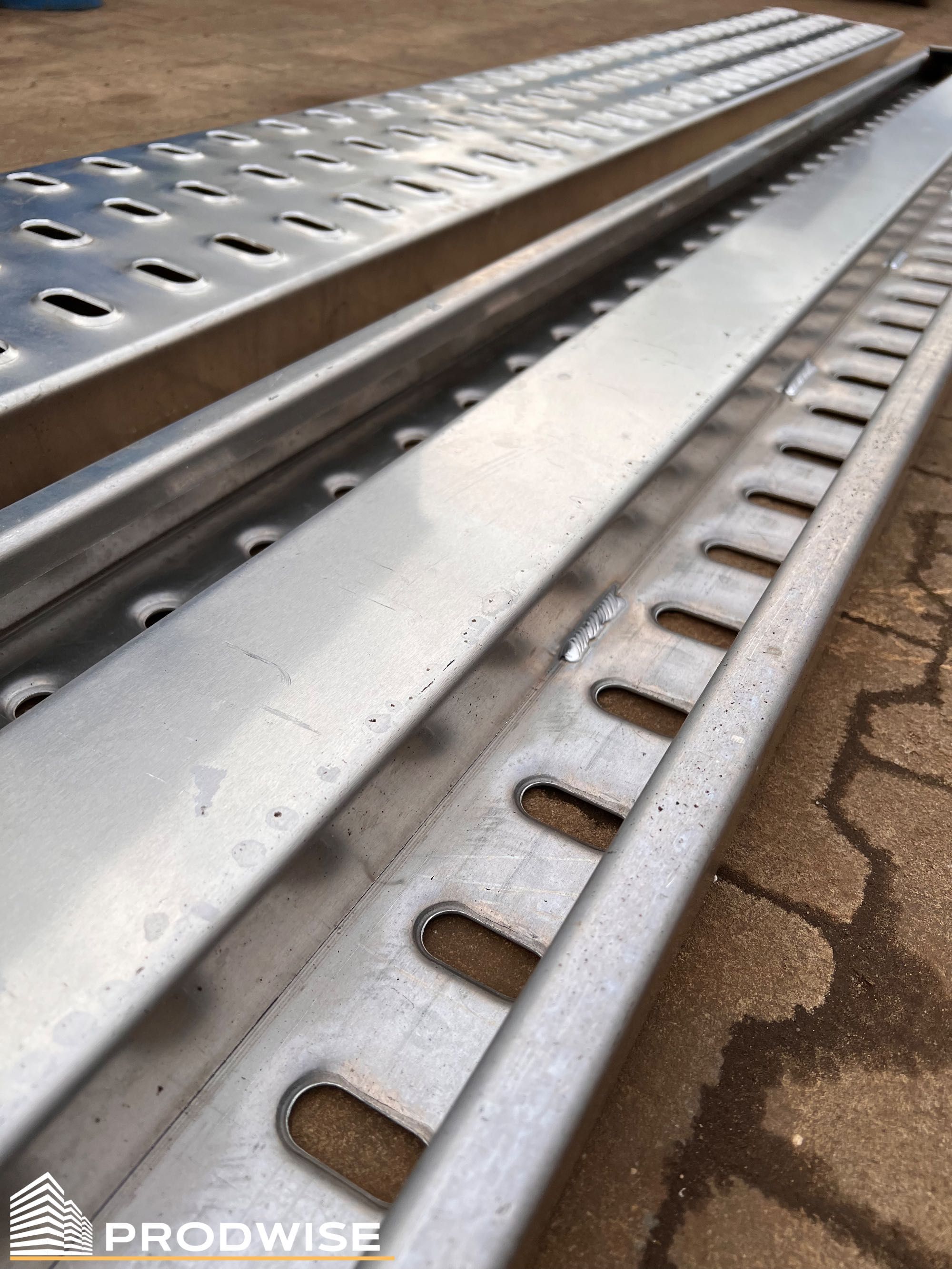 Najazdy / podjazdy / trapy wjazdowe aluminiowe lohr 3000 mm / 3 m