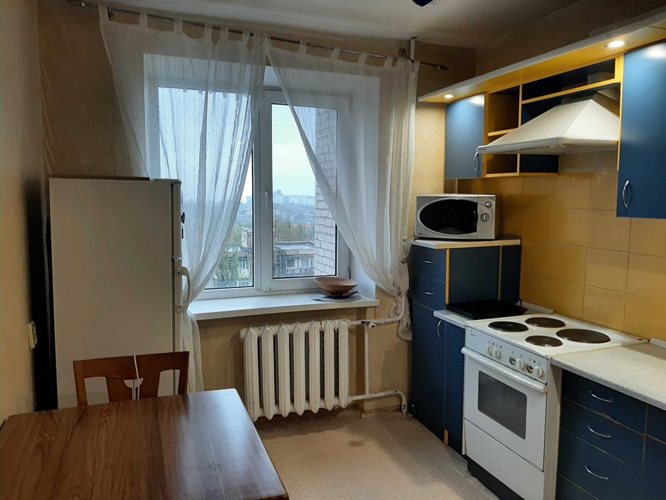 Продаж 2кк Пр.Центральний в гарному стані, без комісії для покупця, ц9