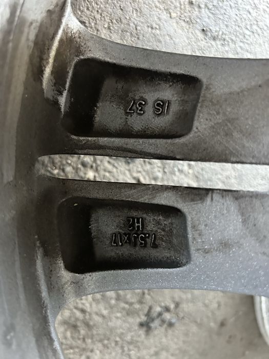 Диски BMW r17 5/120 7,5J IS37 Style 392 Double Spoke