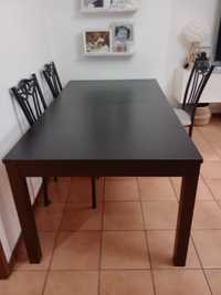 Vendo mesa de jantar e 4cadeiras