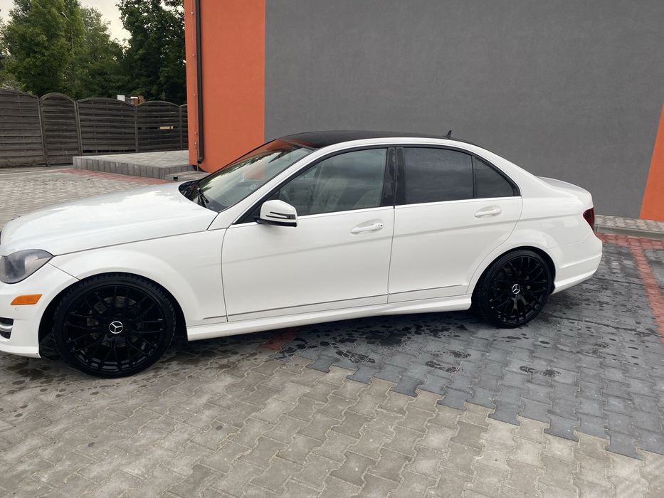 Mercedes C 300 AMG zewnetrzny 330 KM 4matic 113 tys przebiegu