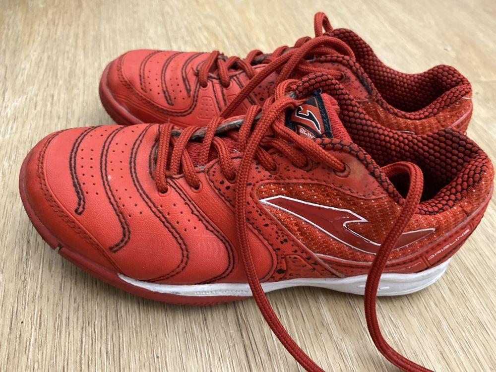 Buty sportowe piłkarskie halówki Joma r. 32,5