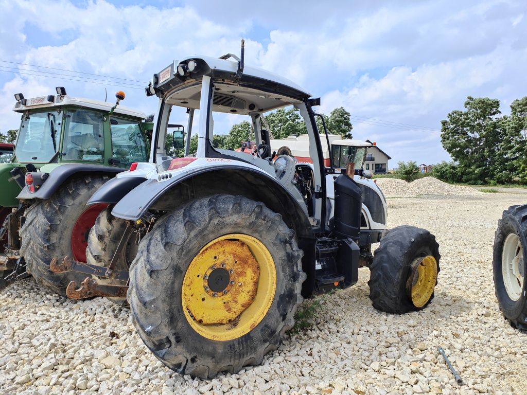 Valtra n154 biała perła.