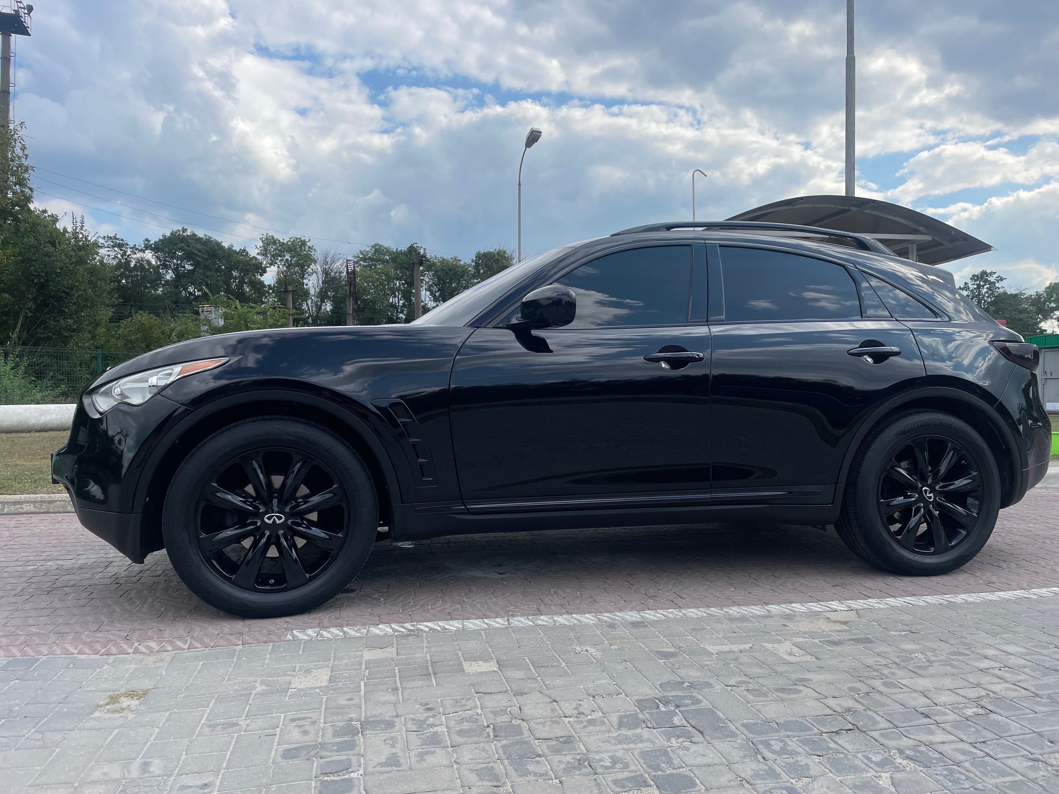 Продам Infiniti qx70 в гарному стані