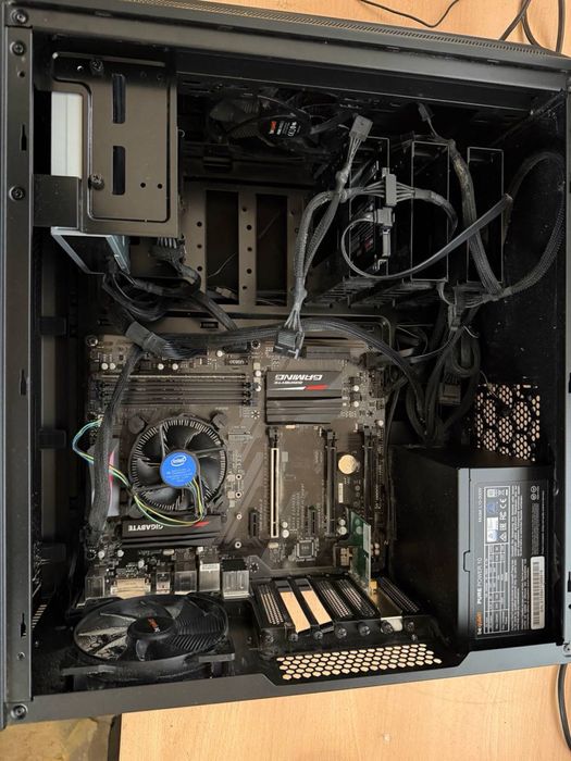 Ігровий комп’ютер Intel Core i5-7500 / 8 ГБ / 465 ГБ