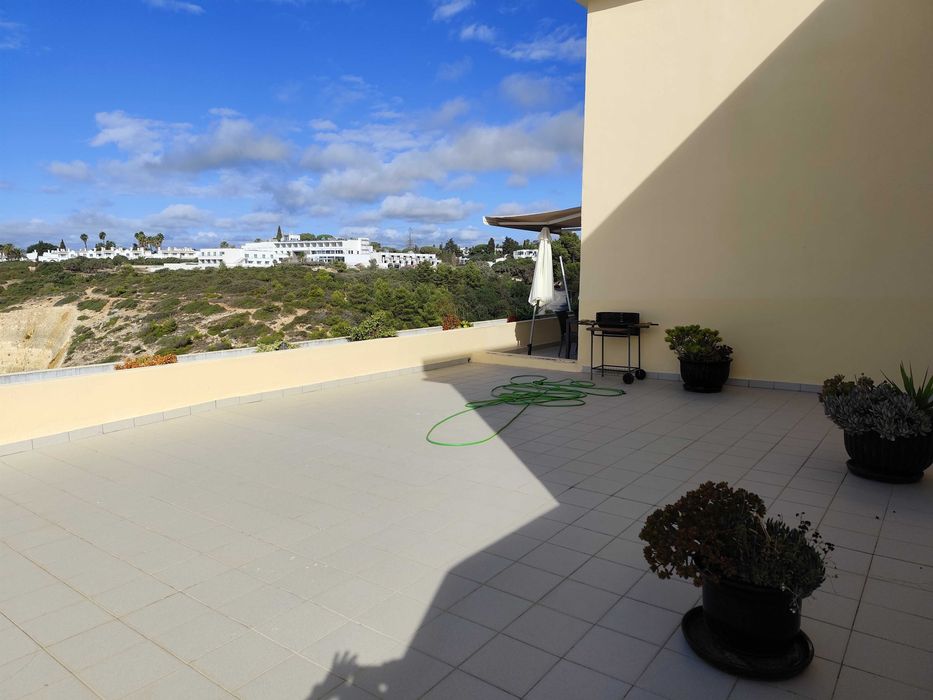 Apartamento T2 com Vista EXCLUSIVA sob a praia