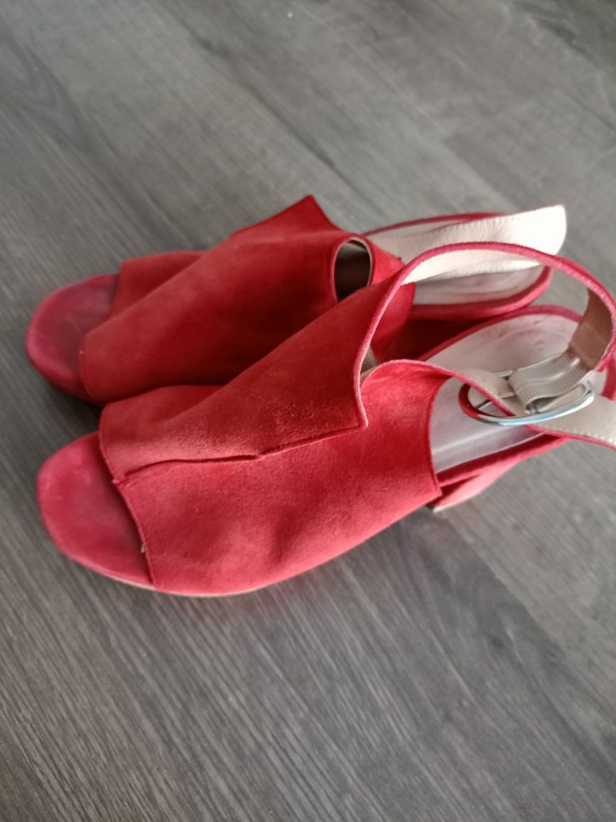 Sandały damskie, czerwone