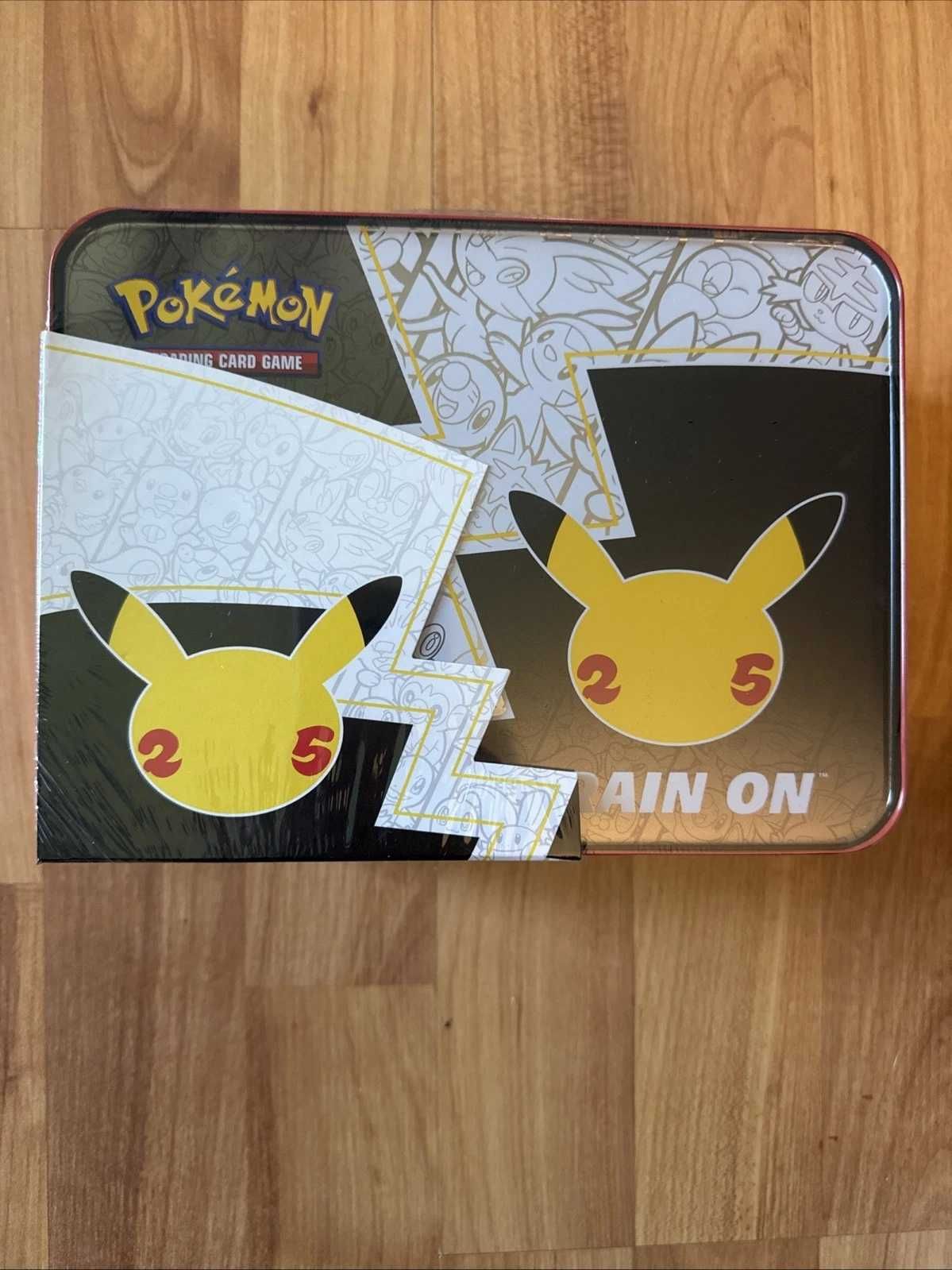 Pokémon TCG: Celebrations Collector Chest