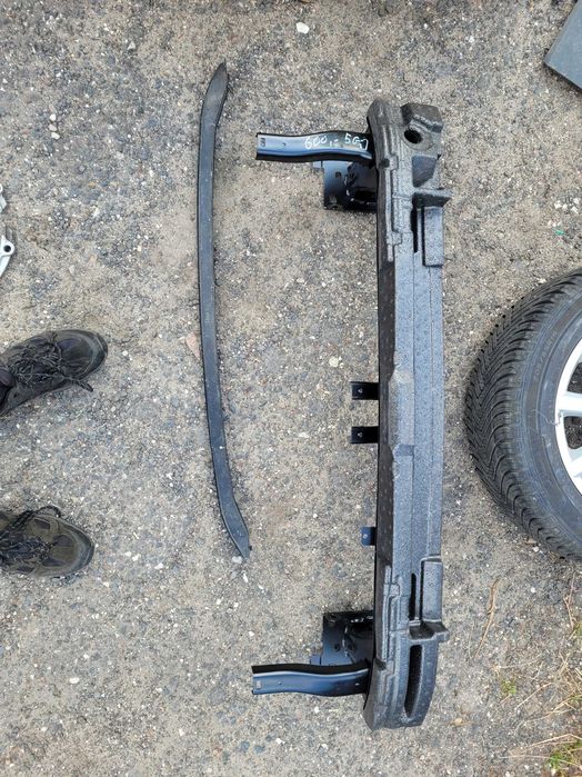 belka zderzaka przedniego VW Golf VII