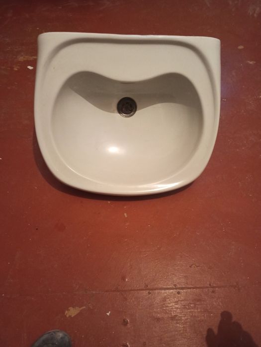 Умивальник, раковина з сіфоном