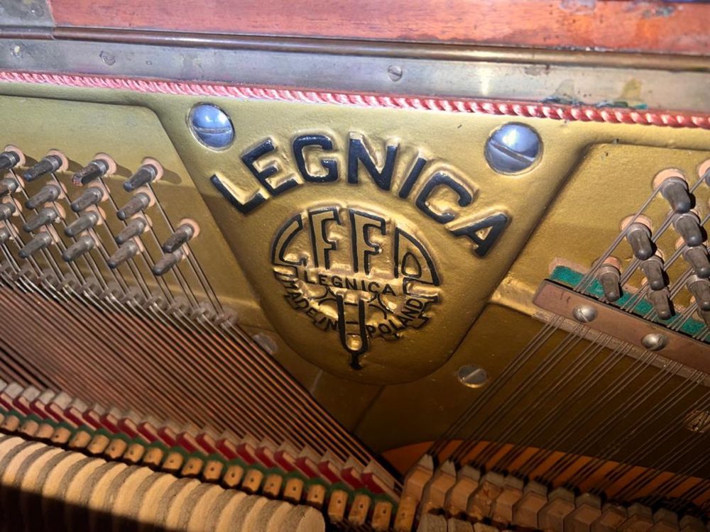 Pianino  Legnica