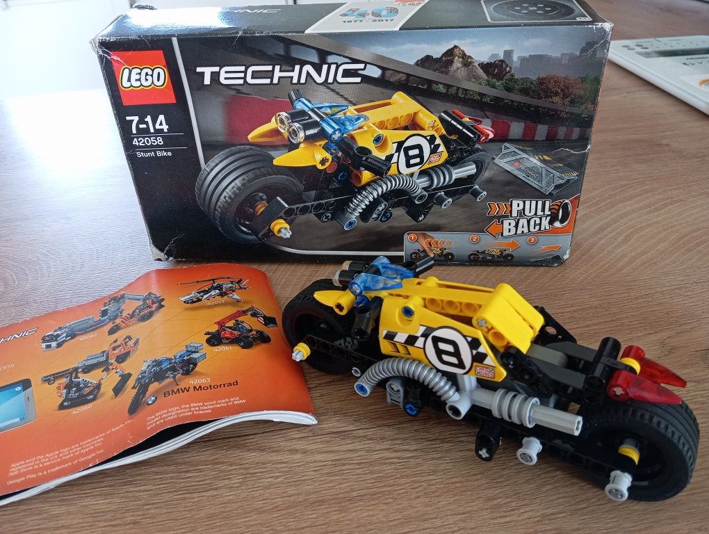 LEGO Technic 42058 Kaskaderski motocykl