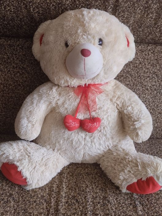 Ведмедик плюшевий