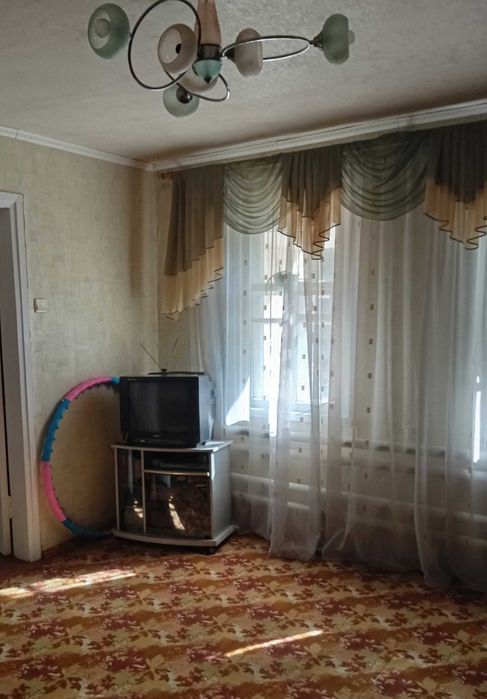 Продам гарний цегляний будинок в місті Люботин