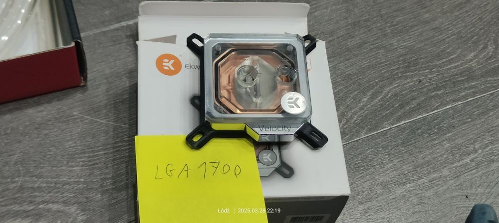 Chłodzenie wodne EKWB lga 1700 , thermaltake , fraktal ,barrowch