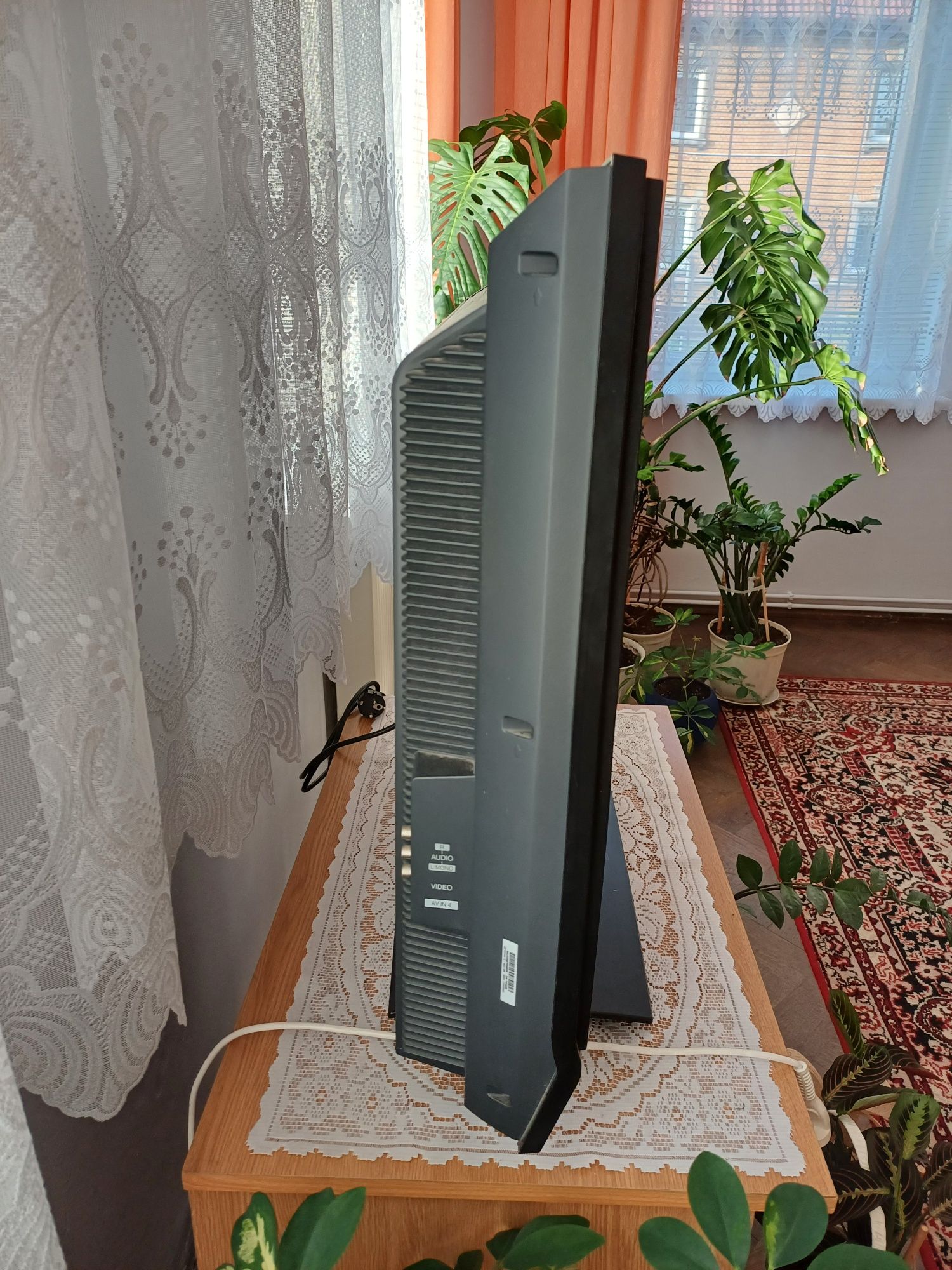 Telewizor LG LG32LC2R