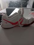 Sprzedam adidasy nike damskie  rozmiar 41