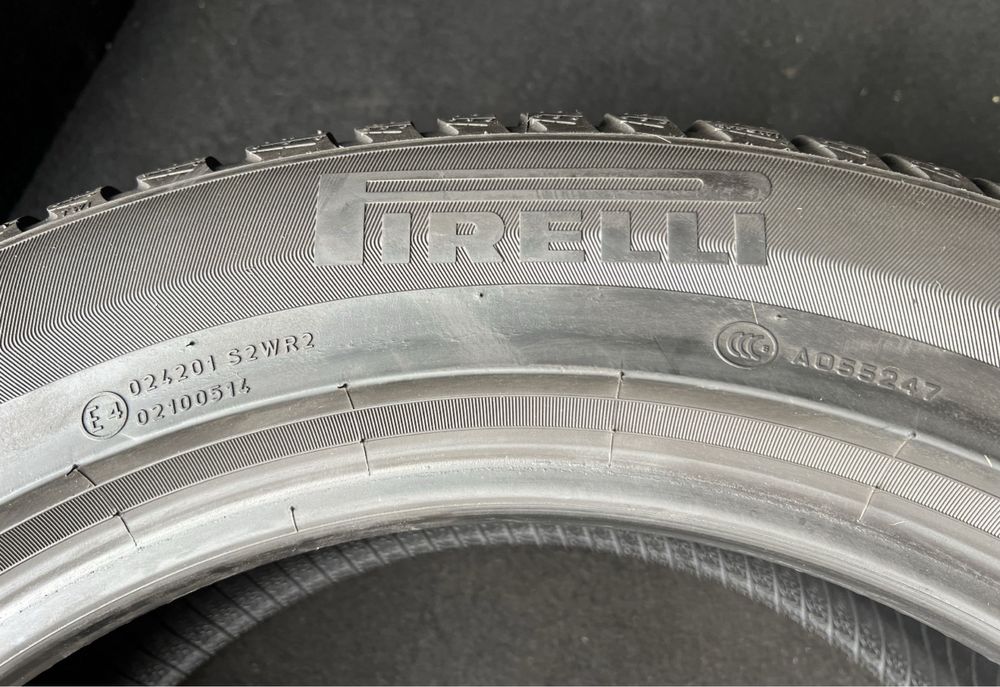PIRELLI 225 55 r18 Winter Sottozero 3 2021 85% протектору ЗИМА 2 штуки