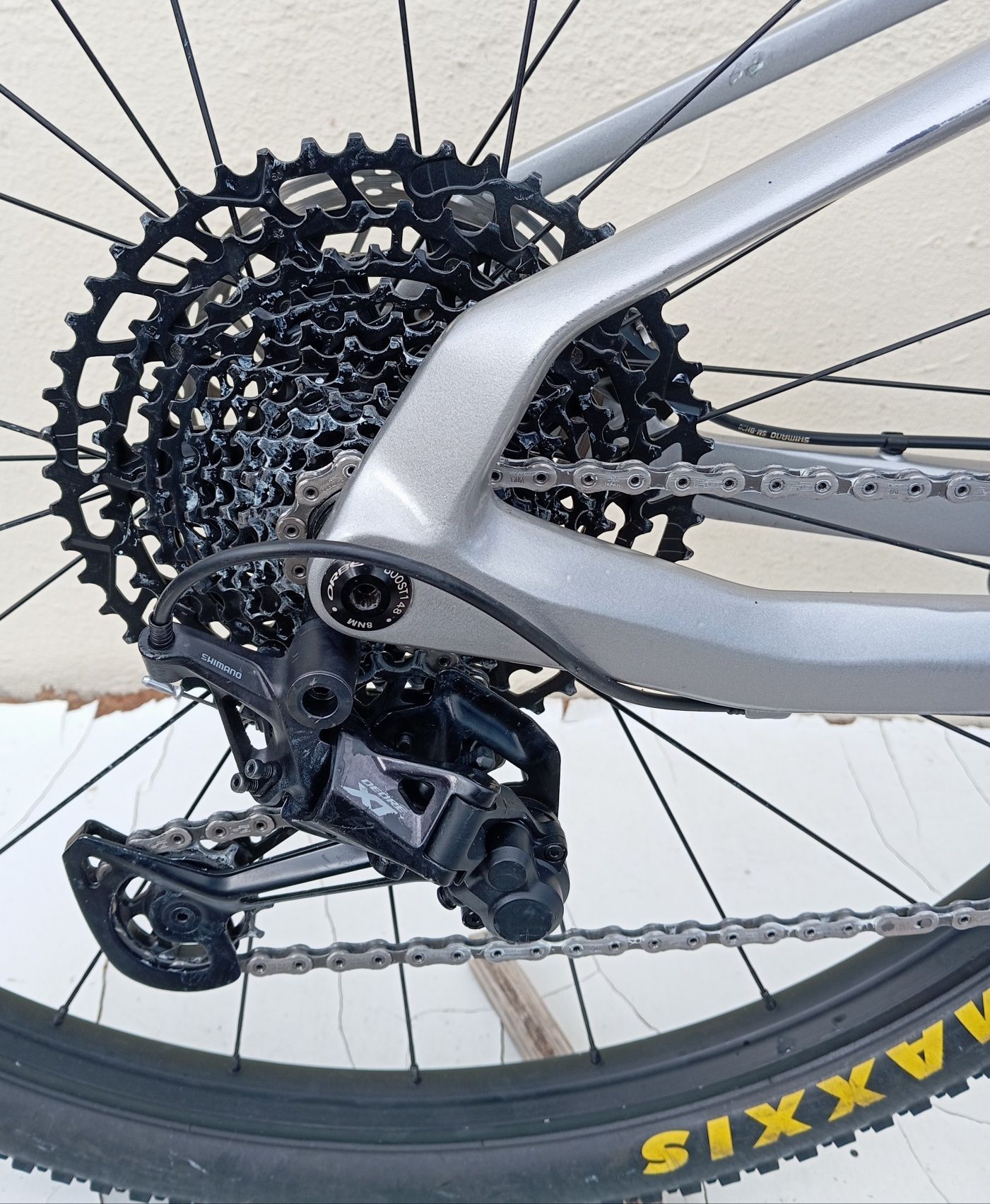 JF-Bikes Duas  Orbea oiz M e L suspensão total XT