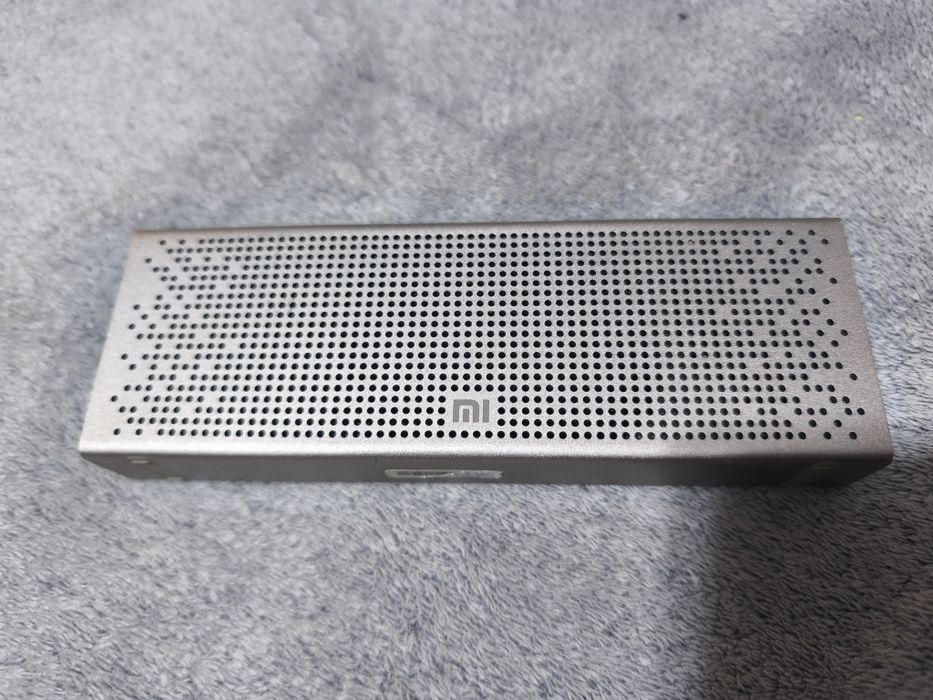 Продам комплектом Power bank та бездротову колонку.