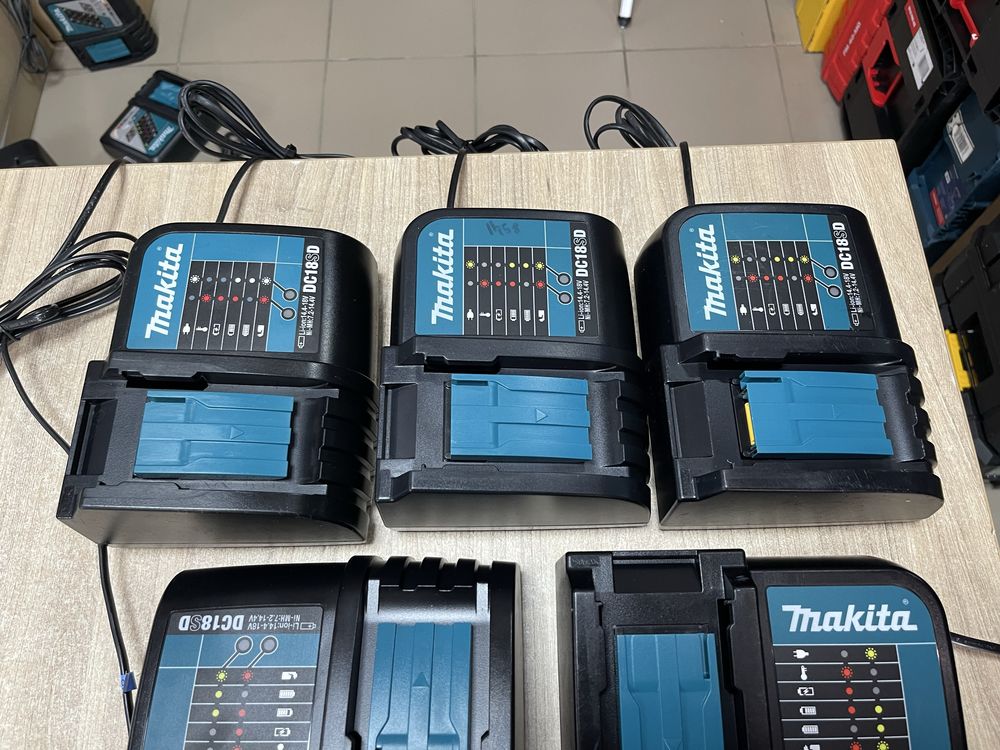 Makita DC18SD / зарядні пристрої Макіта 3.0Ah 18V