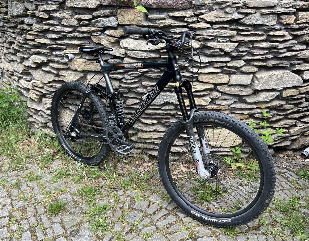 Rower enduro Wheeler Hornet 30