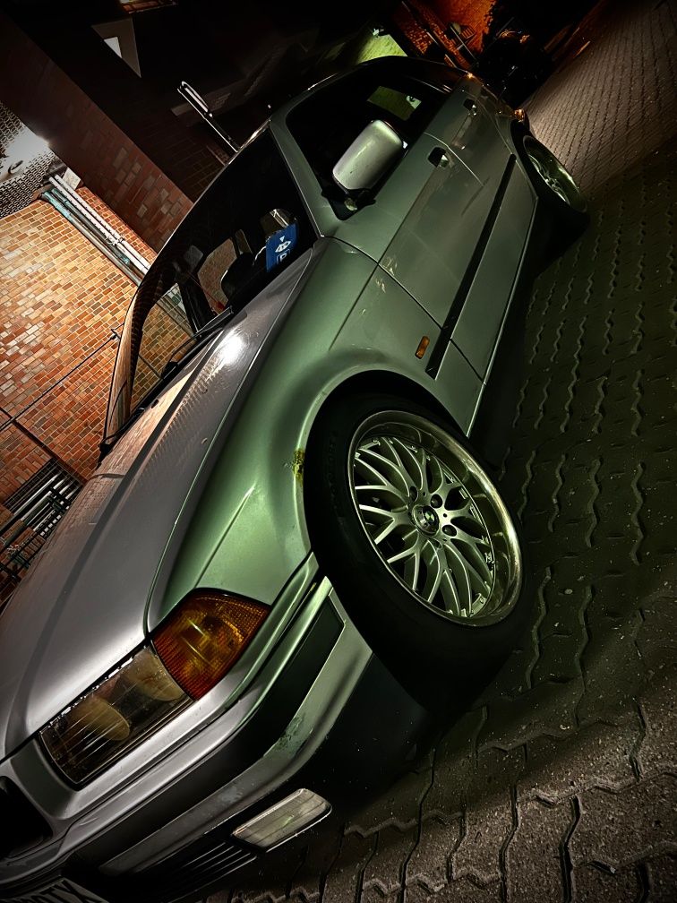 BMW e36 320i r6 18 tki