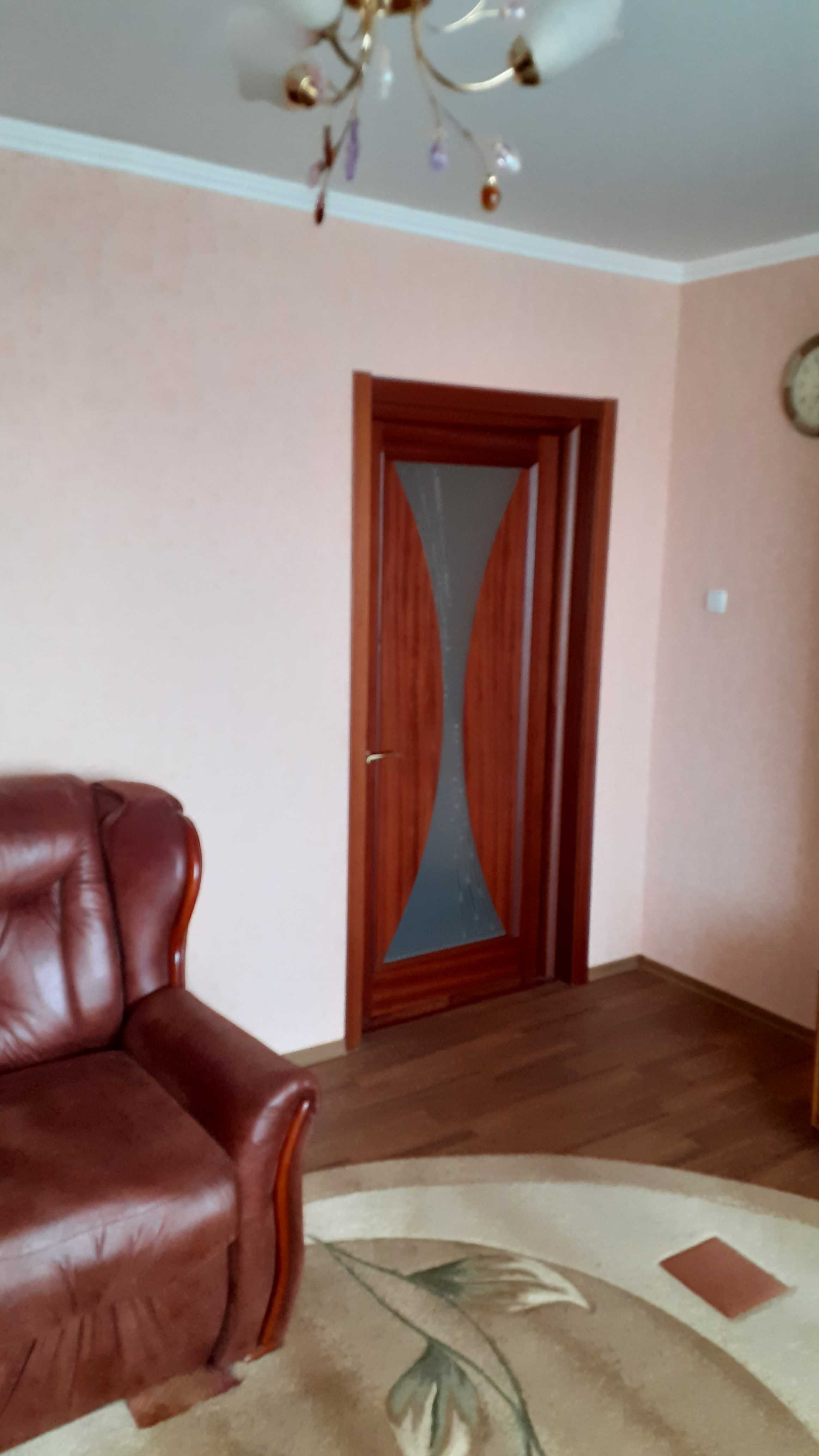1 кімнатну квартиру. другий поверх