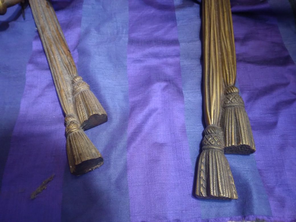 Par de apliques  em bronze  estilo Luís xvl